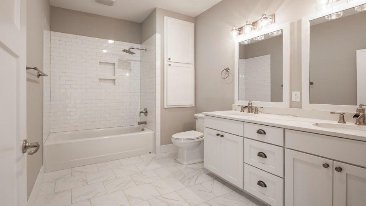 Bathroom Cabinets - Bathroom Remodeling Glendale AZ